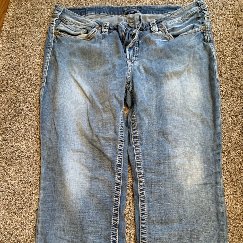 Silver Light Wash Capris